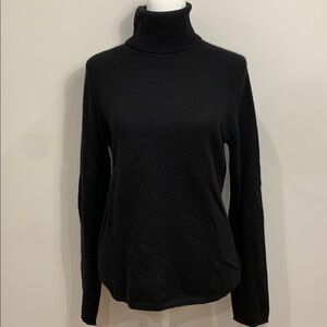 Adrienne Vittadini 100% cashmere sweater